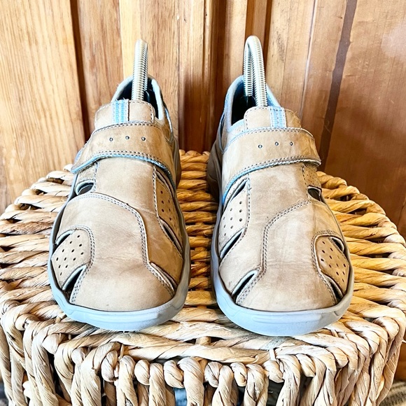 Privo By Clarks Women’s Tan Leather Hiking Sandals Shoes Size 8 - Picture 3 of 14